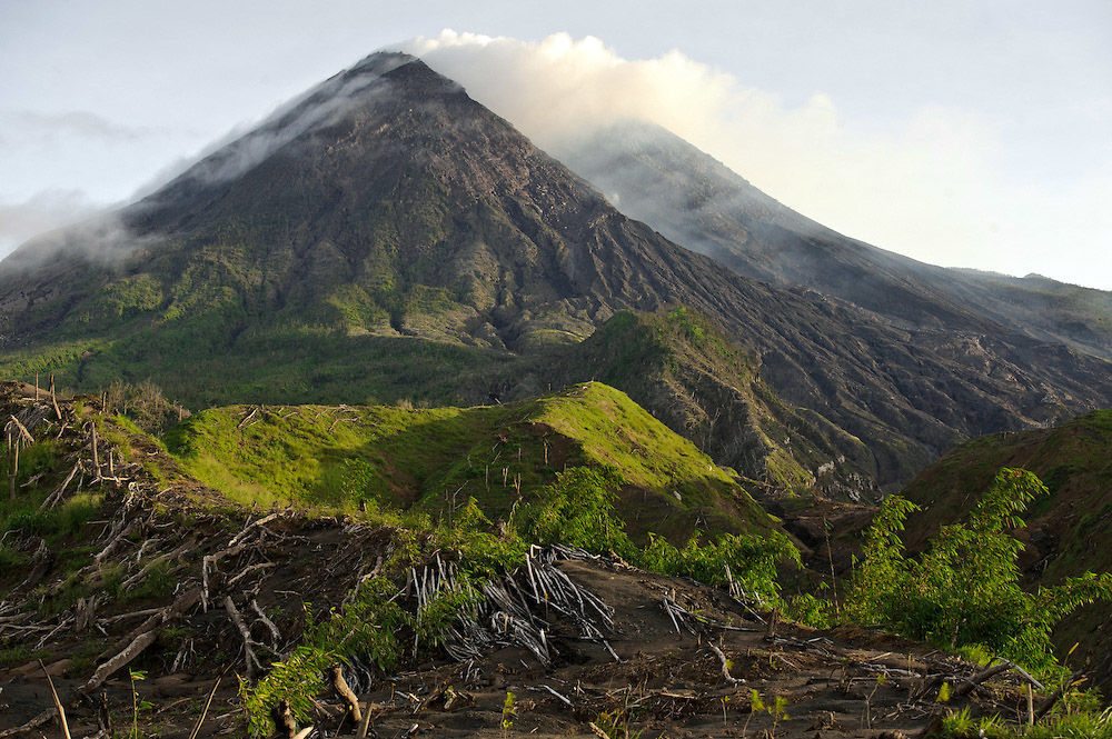 5 kunci gaib Naik ke Puncak 5 Gunung Terangker di Pulau Jawa