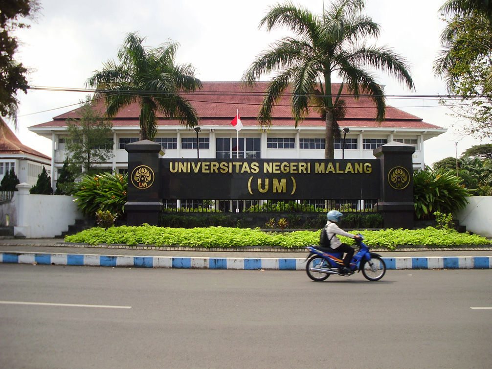 Kampus Kamu Termasuk 10 Universitas Paling Angker di Indonesia, Nggak