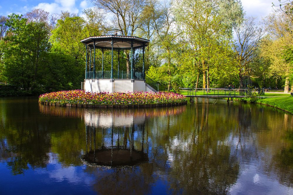 Hasil gambar untuk Bersantai Sembari Piknik di Vondelpark