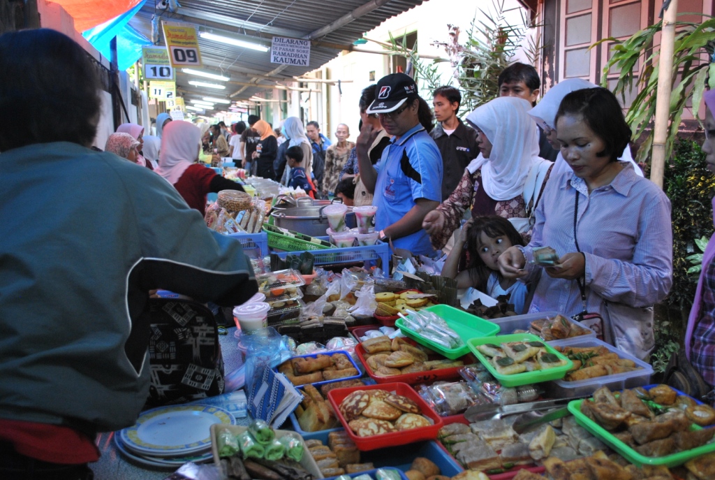  Pasar  Ramadan  Kauman Pasar  Kuliner Dadakan di Yogyakarta 