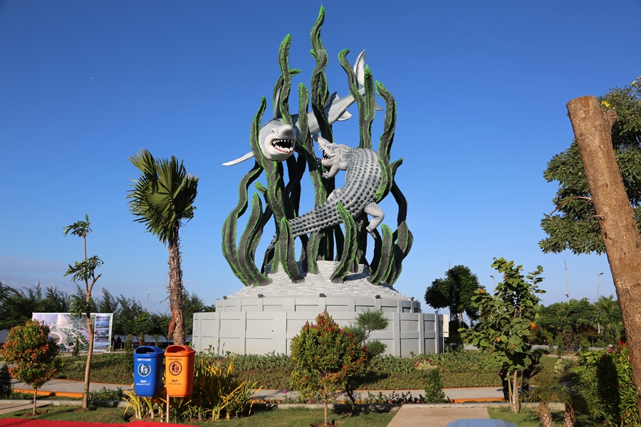 Yuk Mampir ke 5 Patung  dan  Monumen  Khas Surabaya Ini 