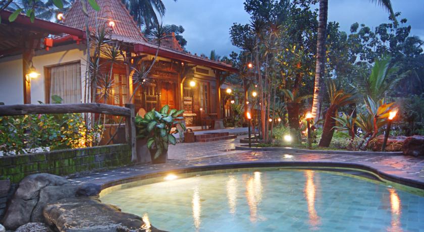 joglo palawang villa resort