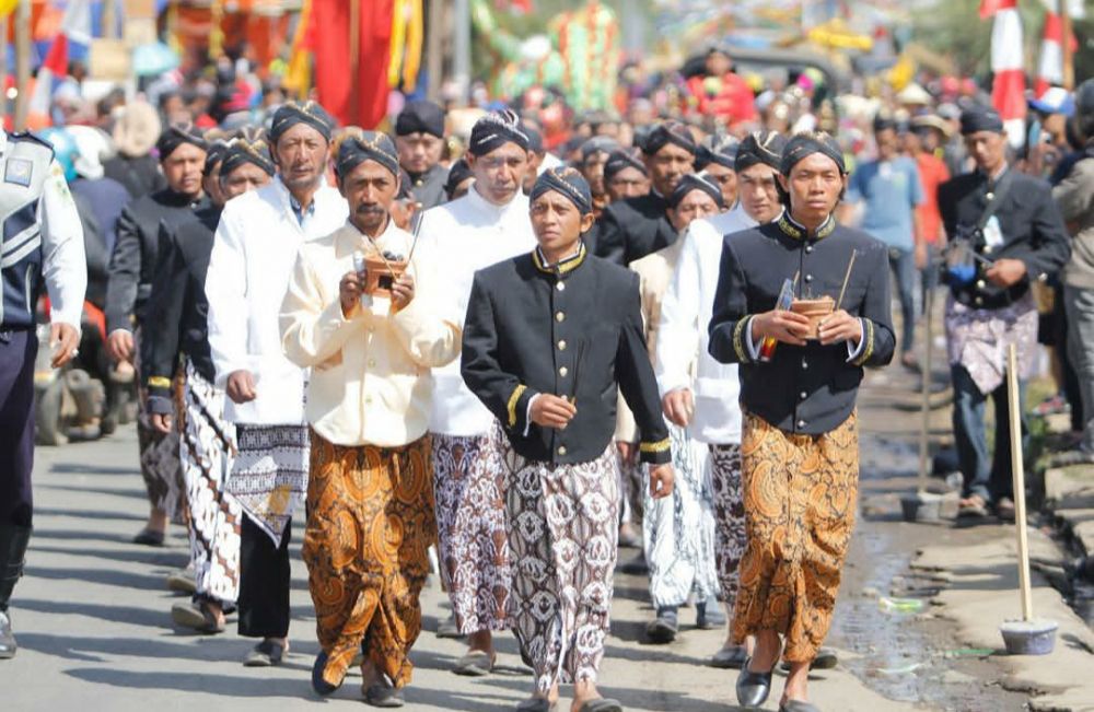 kirab budaya dieng culture festival