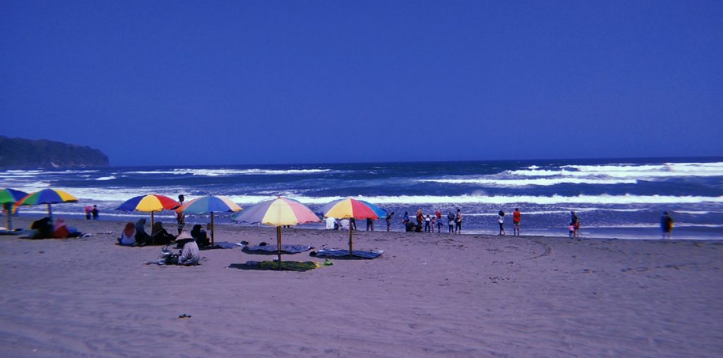 wisata pantai parangtritis yogya