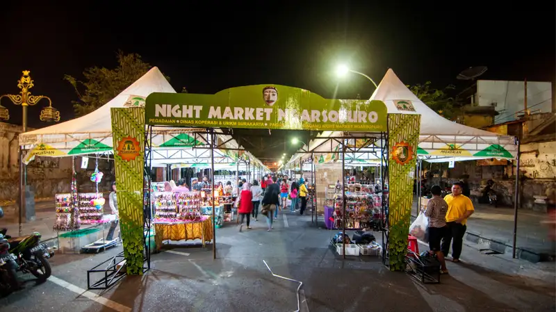 Pasar Malam Ngarsopuro