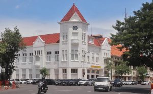 hotel surabaya dekat tempat wisata